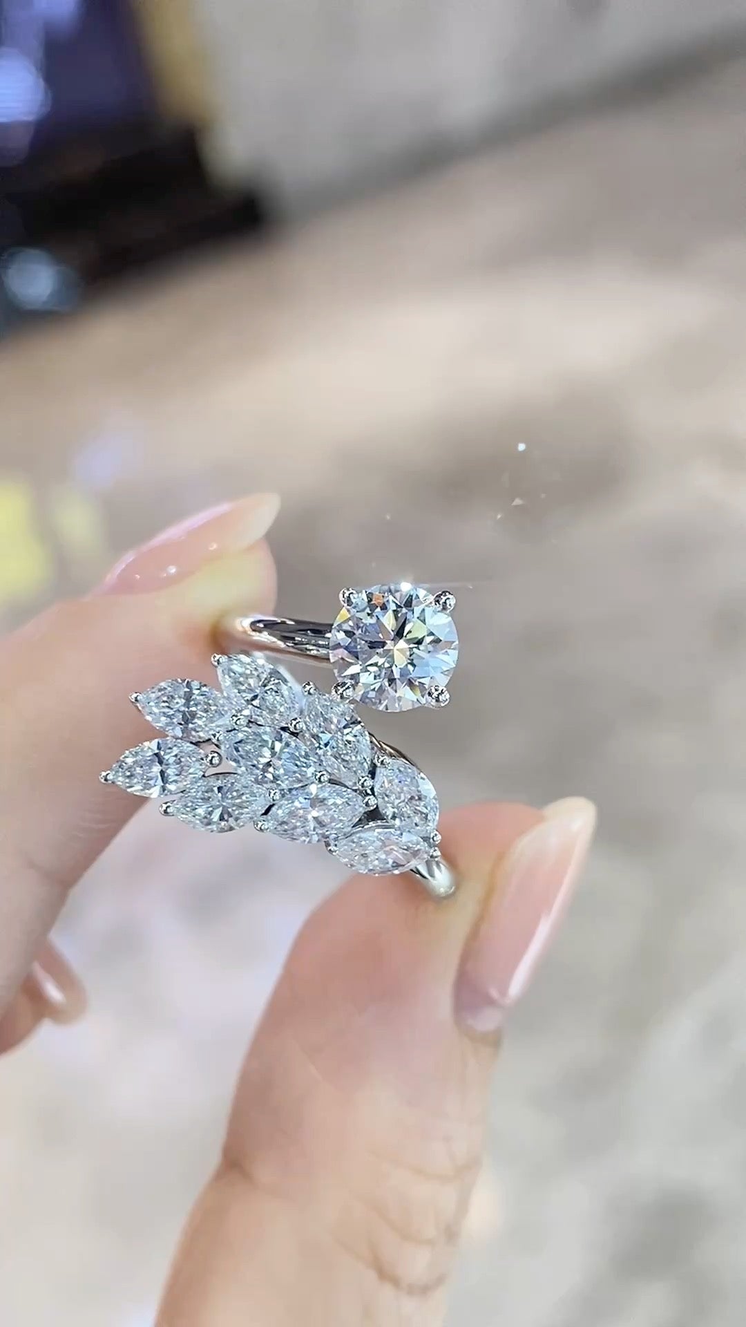 Round Brilliant Cut Six Prong & Pear/Marquise Diamond Stackable Ring Set | 10K/14K/18K Gold & Platinum | Fashion Daily Wear Jewelry for Wedding, Proposal & Gift圆形明亮式切工六爪 + 梨形 / 马眼钻叠戴戒指套装 | 10K/14K/18K 金 & 铂金 | 时尚日常佩戴 婚礼求婚送礼珠宝