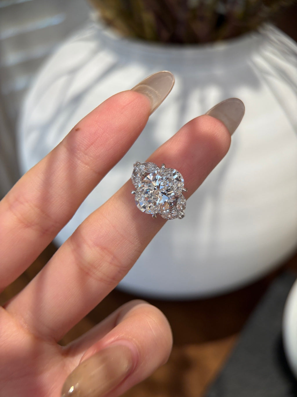 PT950 Lab-Grown Diamond Ring Main Stone D5.03ct Side Stones D1.034ct Total Weight 7.03g
