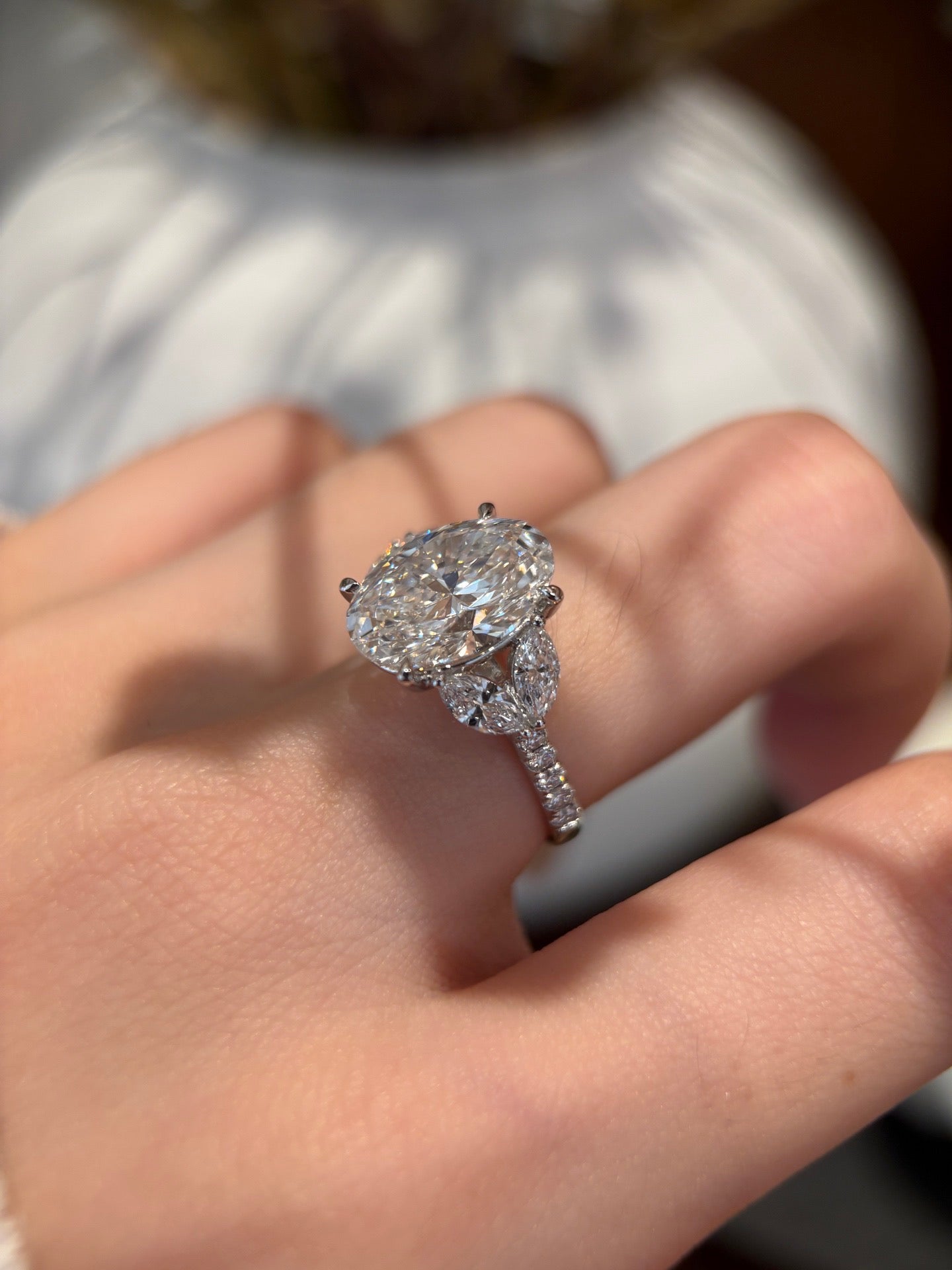 PT950 Lab-Grown Diamond Ring Main Stone D5.03ct Side Stones D1.034ct Total Weight 7.03g