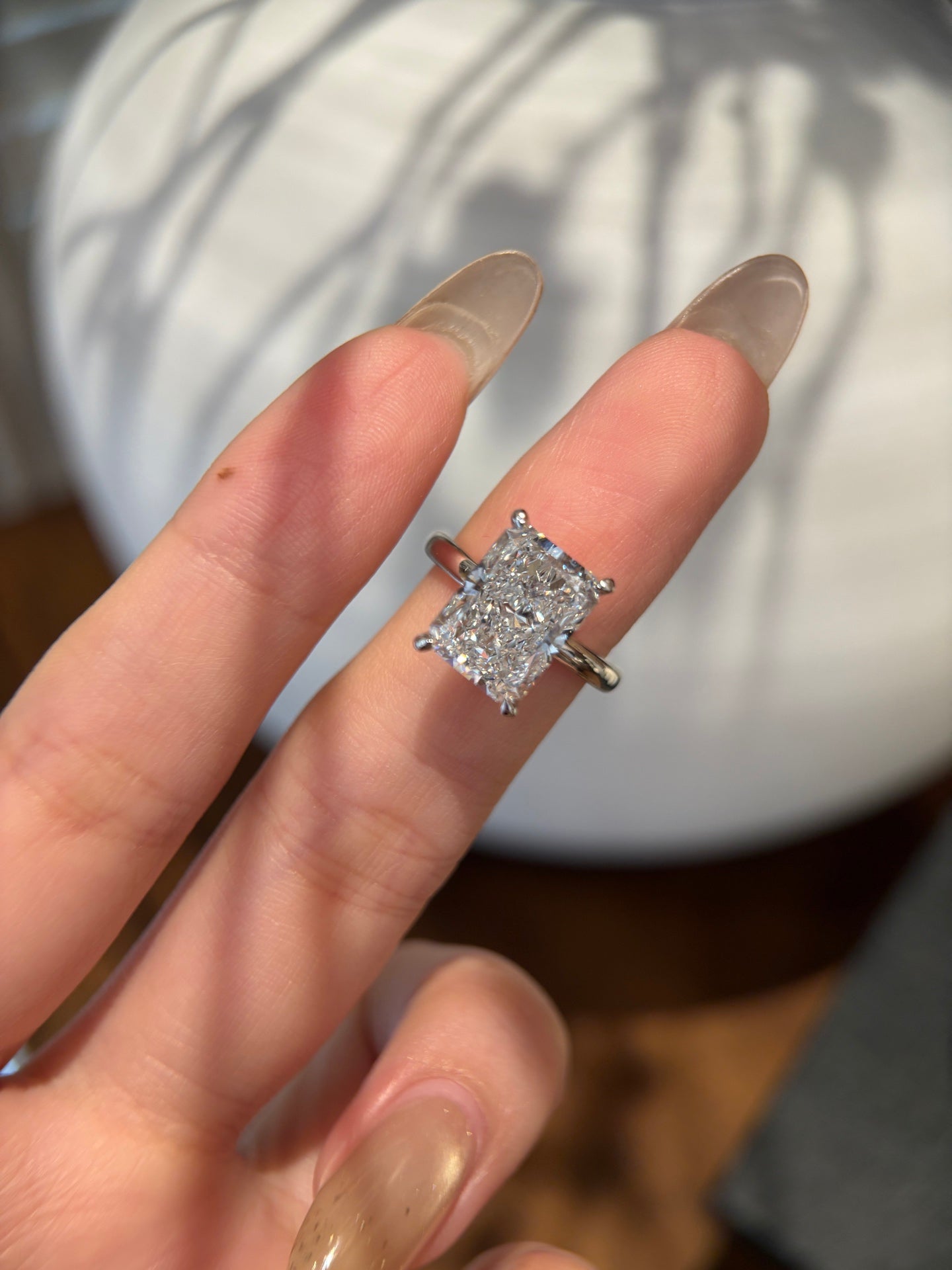 PT950 Lab-Grown Diamond Ring Main Stone D5.02ct Side Stones D0.17ct Total Weight 7.39g