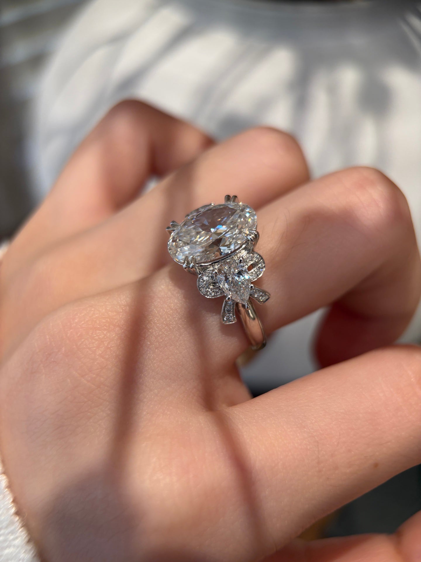 PT950 Lab-Grown Diamond Ring Main Stone D5ct Side Stones D1.165ct Total Weight 11.09g