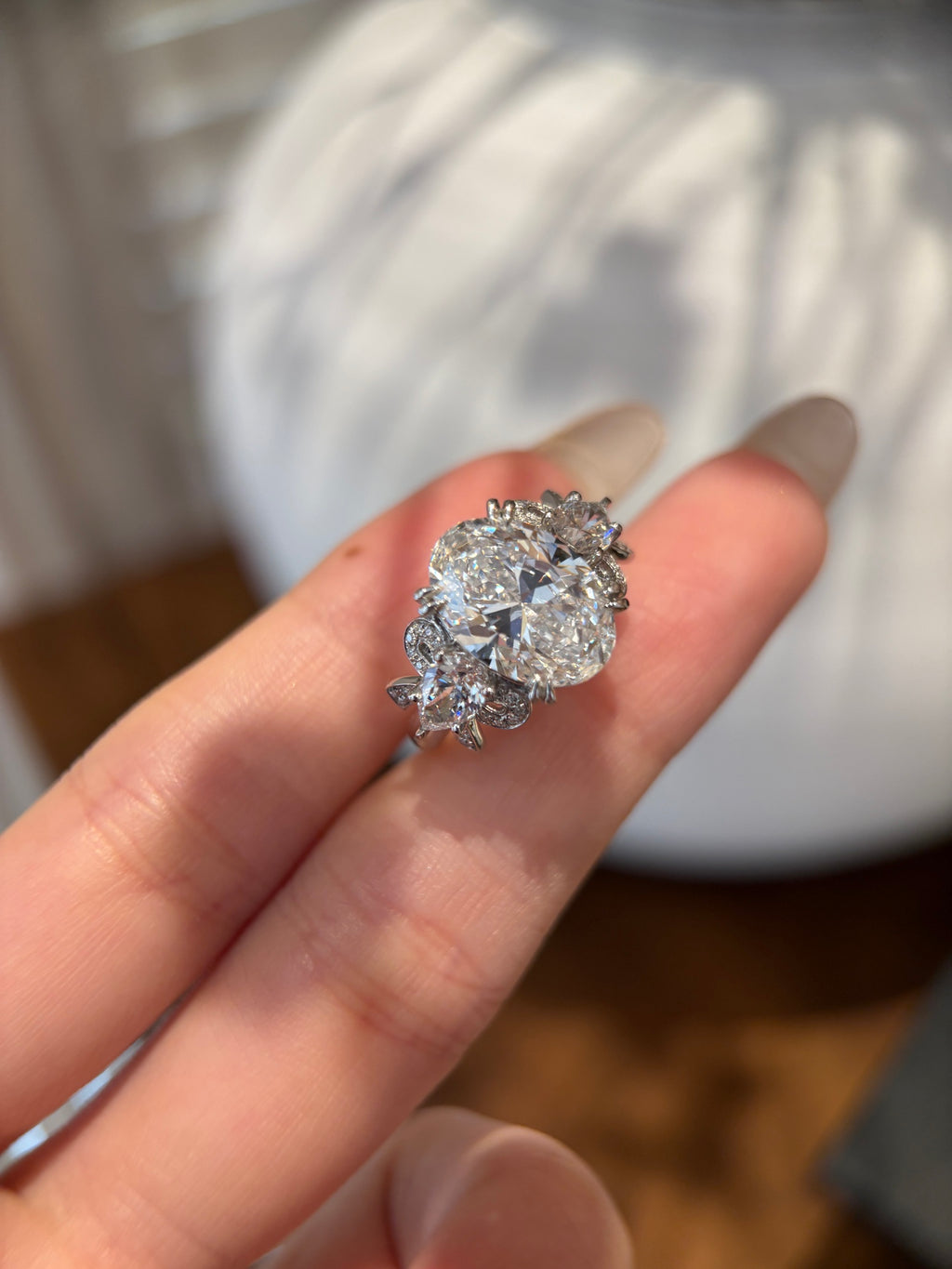 PT950 Lab-Grown Diamond Ring Main Stone D5ct Side Stones D1.165ct Total Weight 11.09g
