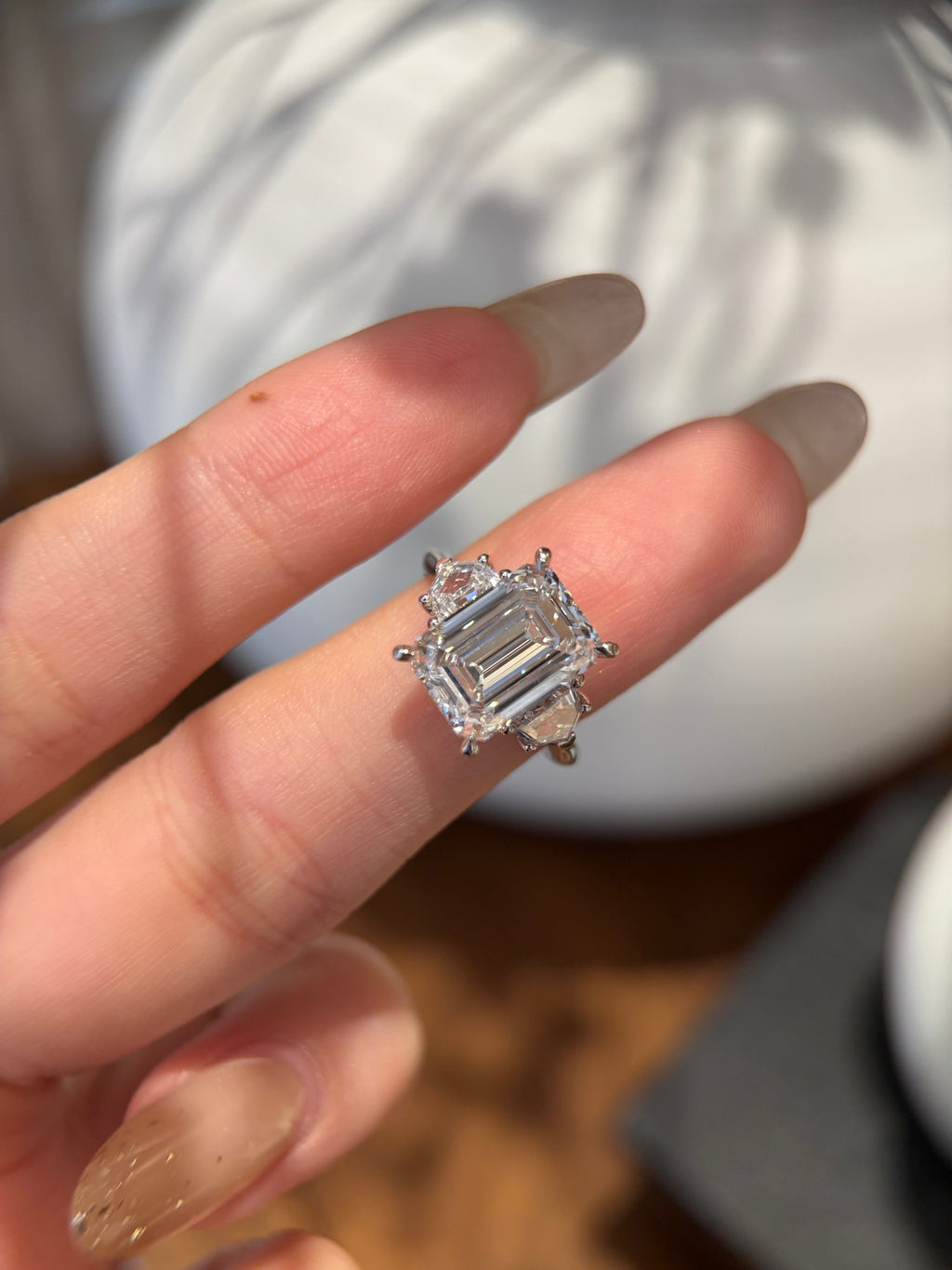 PT950 Lab-Grown Diamond Ring Main Stone D5.09ct Side Stones D0.354ct Total Weight 6.97g