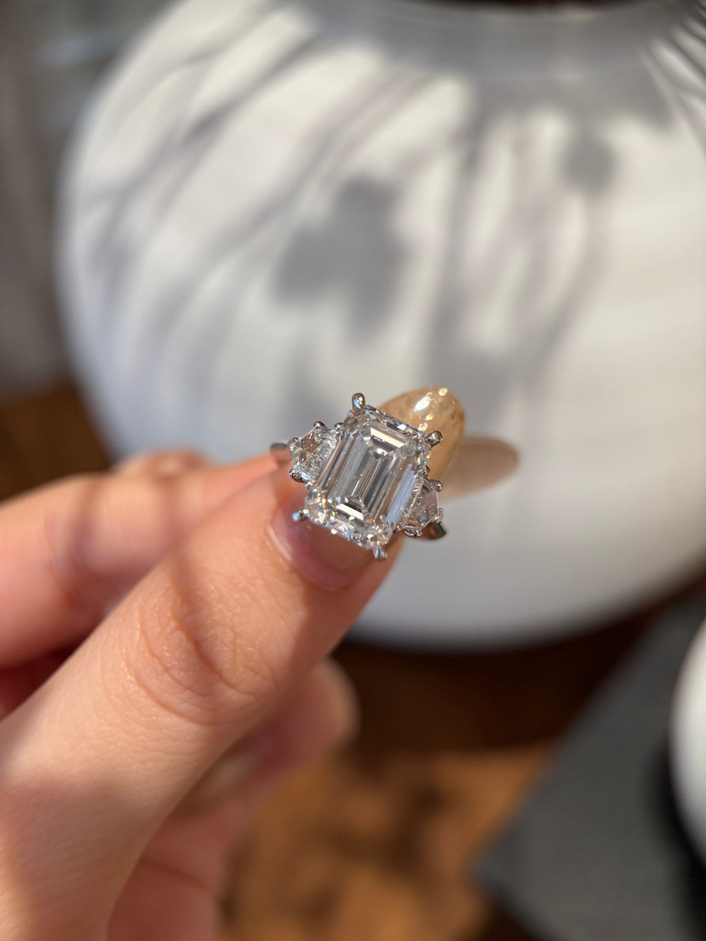 PT950 Lab-Grown Diamond Ring Main Stone D5.1ct Side Stones D0.783ct Total Weight 6.88g