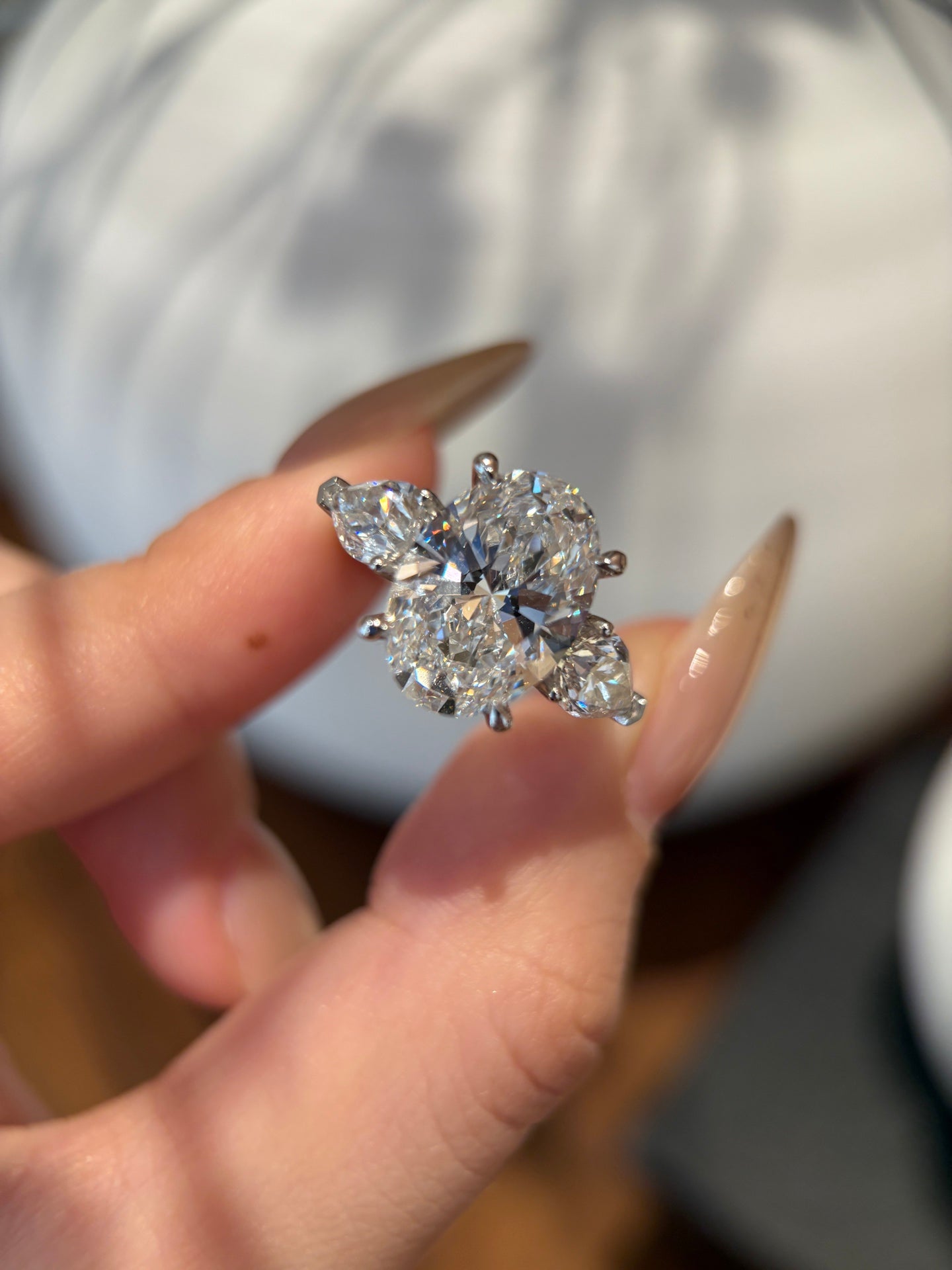 PT950 Lab-Grown Diamond Ring Main Stone D5.02ct Side Stones D1.648ct Total Weight 8.49g