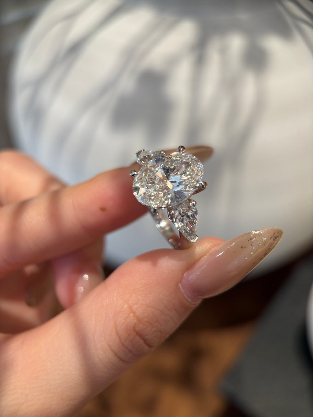 PT950 Lab-Grown Diamond Ring Main Stone D5.02ct Side Stones D1.648ct Total Weight 8.49g