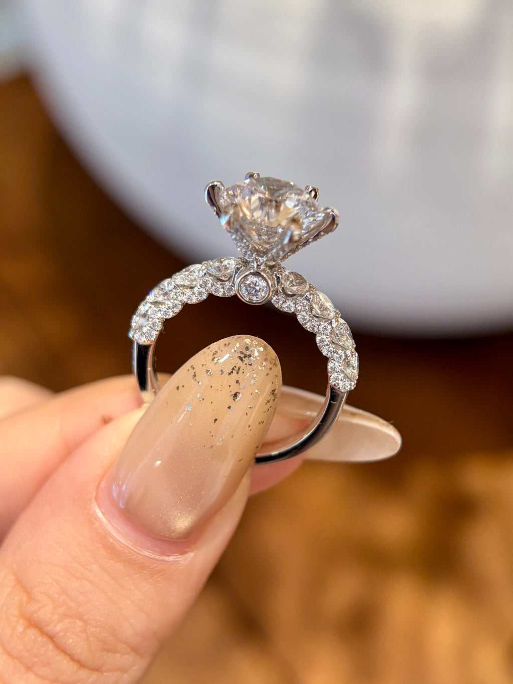 PT950 Lab-Grown Diamond Ring Main Stone D3.33ct Side Stones D1.492ct Total Weight 7.16g
