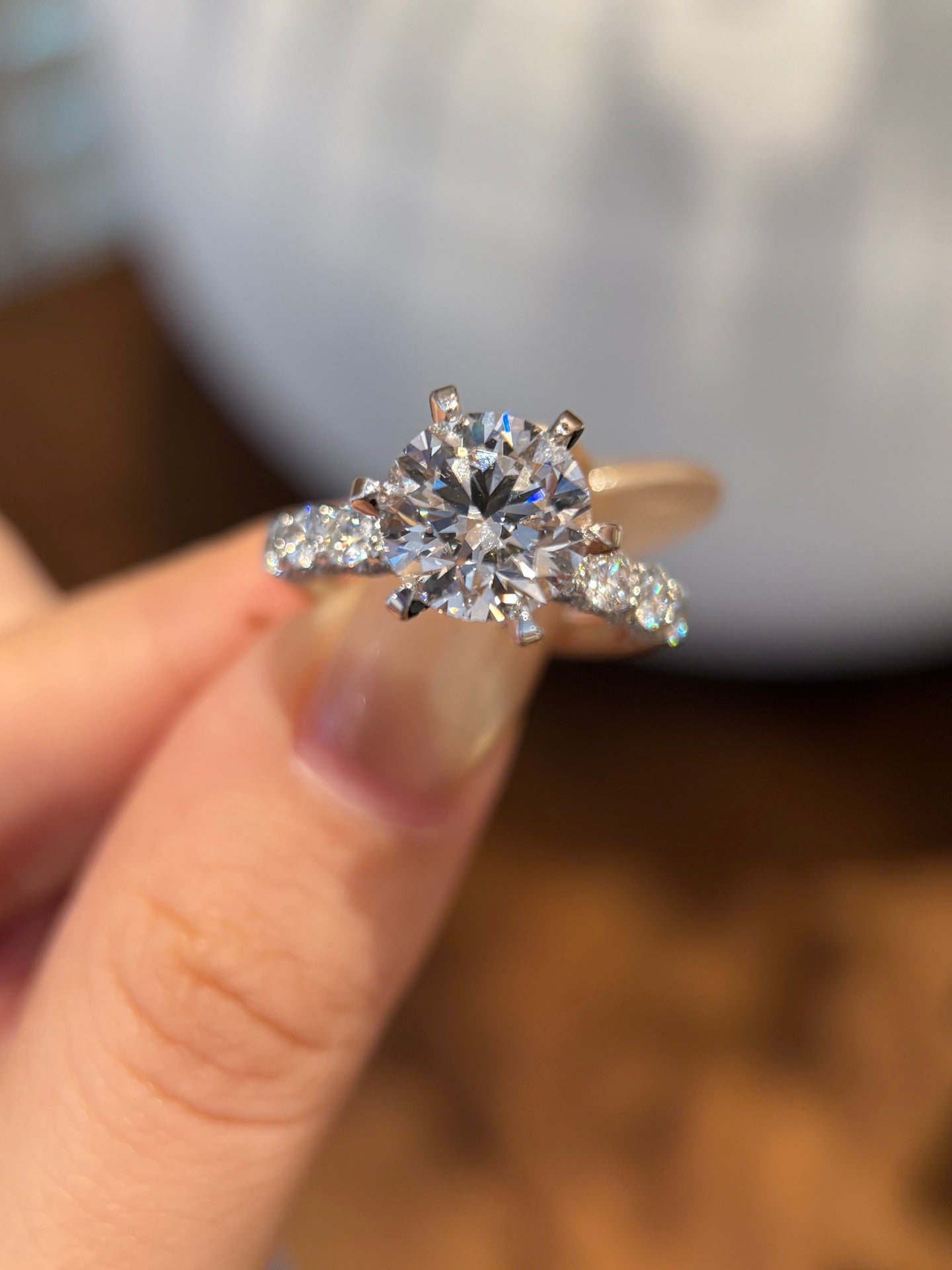 PT950 Lab-Grown Diamond Ring Main Stone D3.33ct Side Stones D1.492ct Total Weight 7.16g