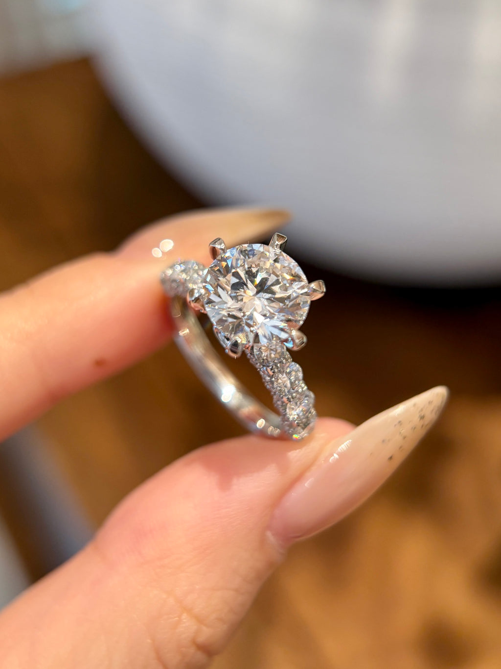 PT950 Lab-Grown Diamond Ring Main Stone D3.33ct Side Stones D1.492ct Total Weight 7.16g