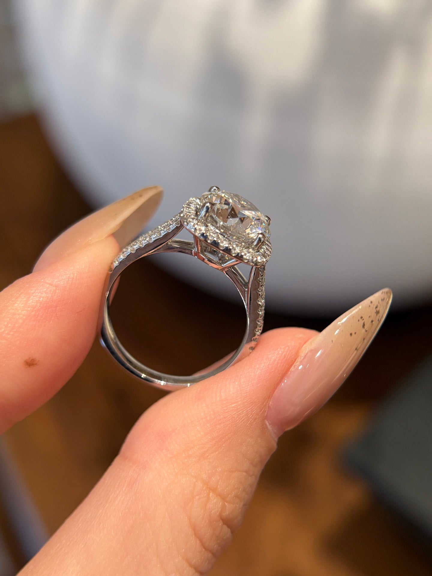 PT950 Lab-Grown Diamond Ring Main Stone D3.02ct Side Stones D0.501ct Total Weight 7.18g