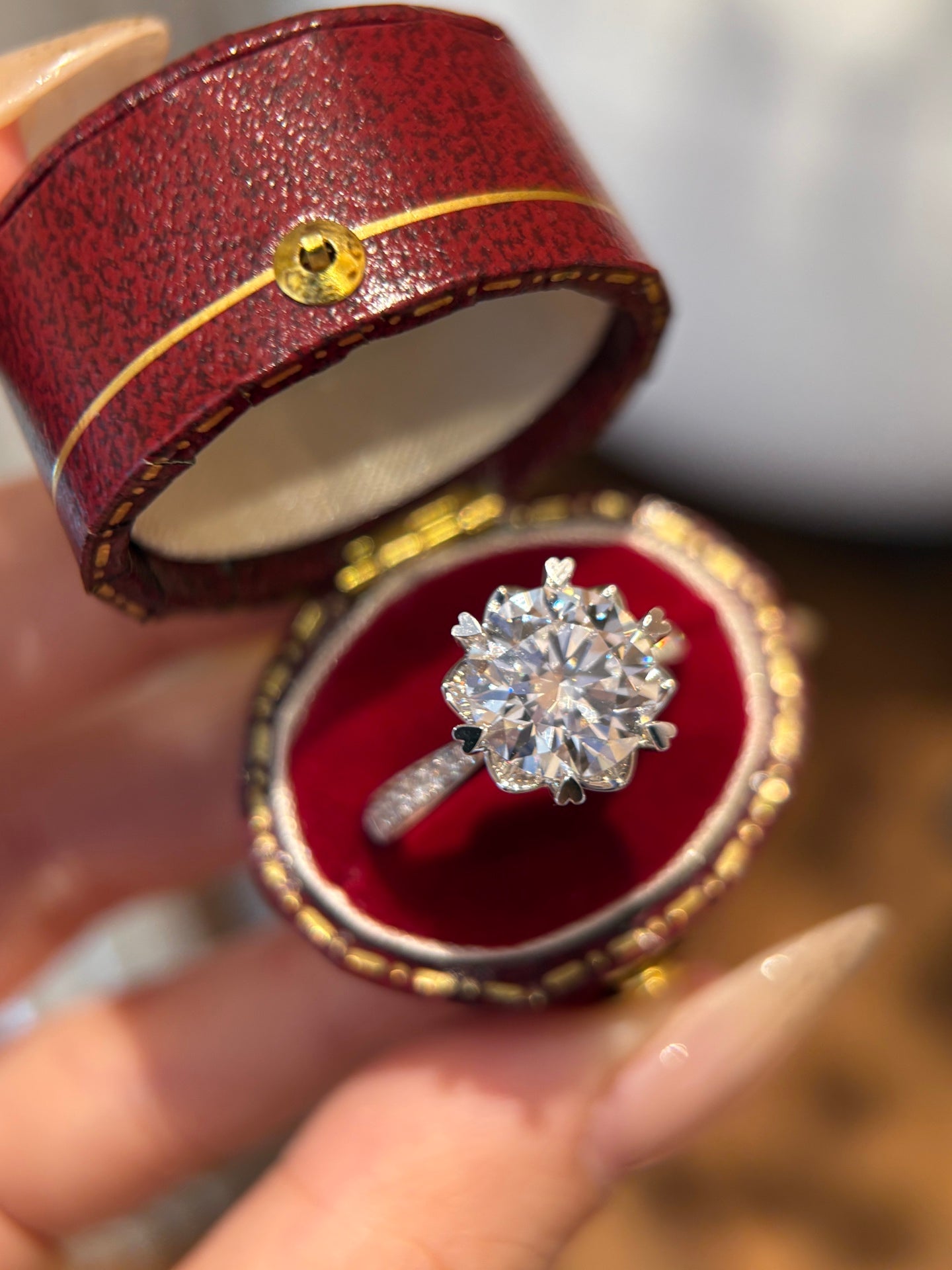 18K White Gold Lab-Grown Diamond Ring Main Stone D3.08ct Side Stones D0.177ct Total Weight 5.39g