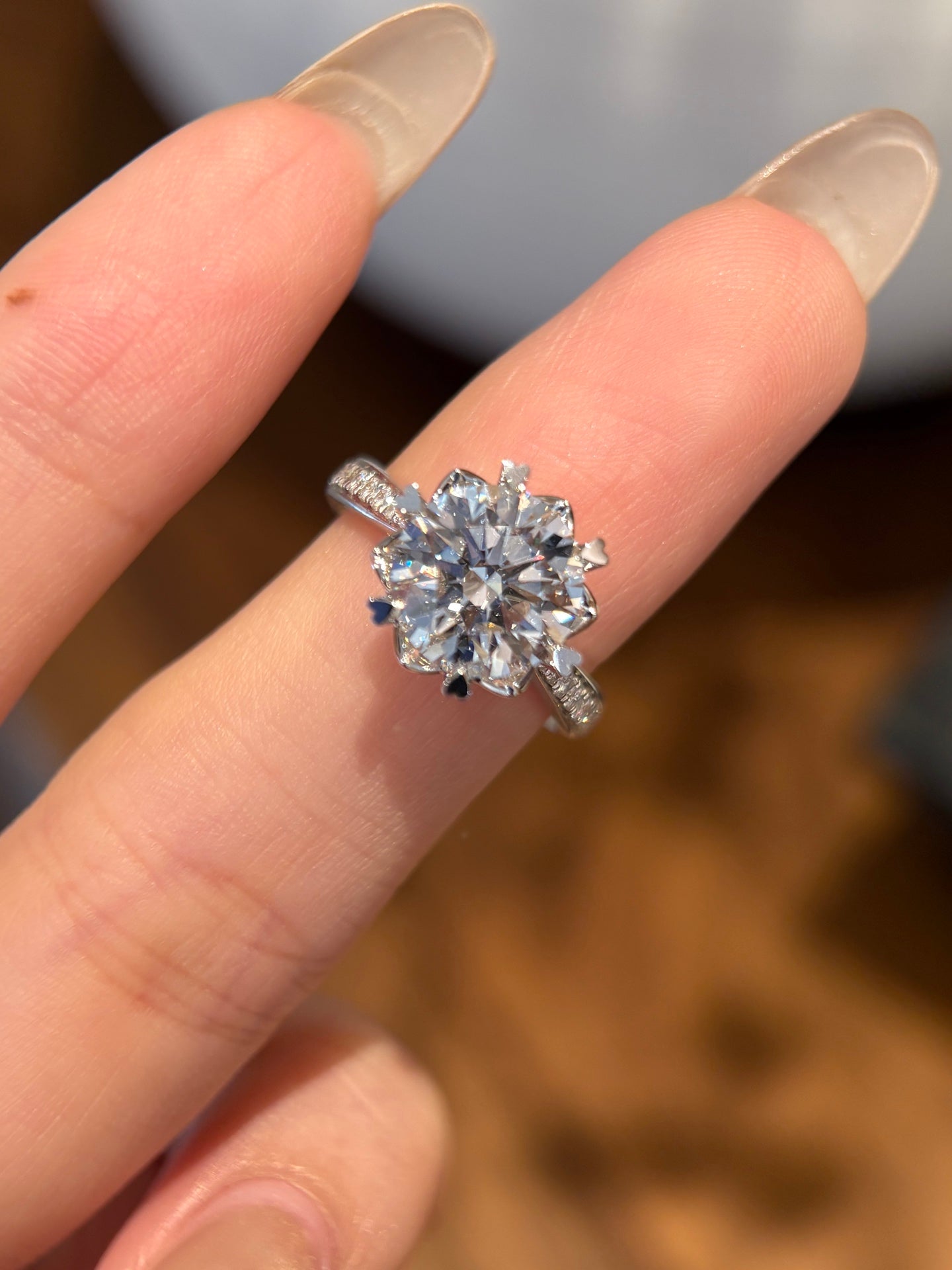 18K White Gold Lab-Grown Diamond Ring Main Stone D3.08ct Side Stones D0.177ct Total Weight 5.39g