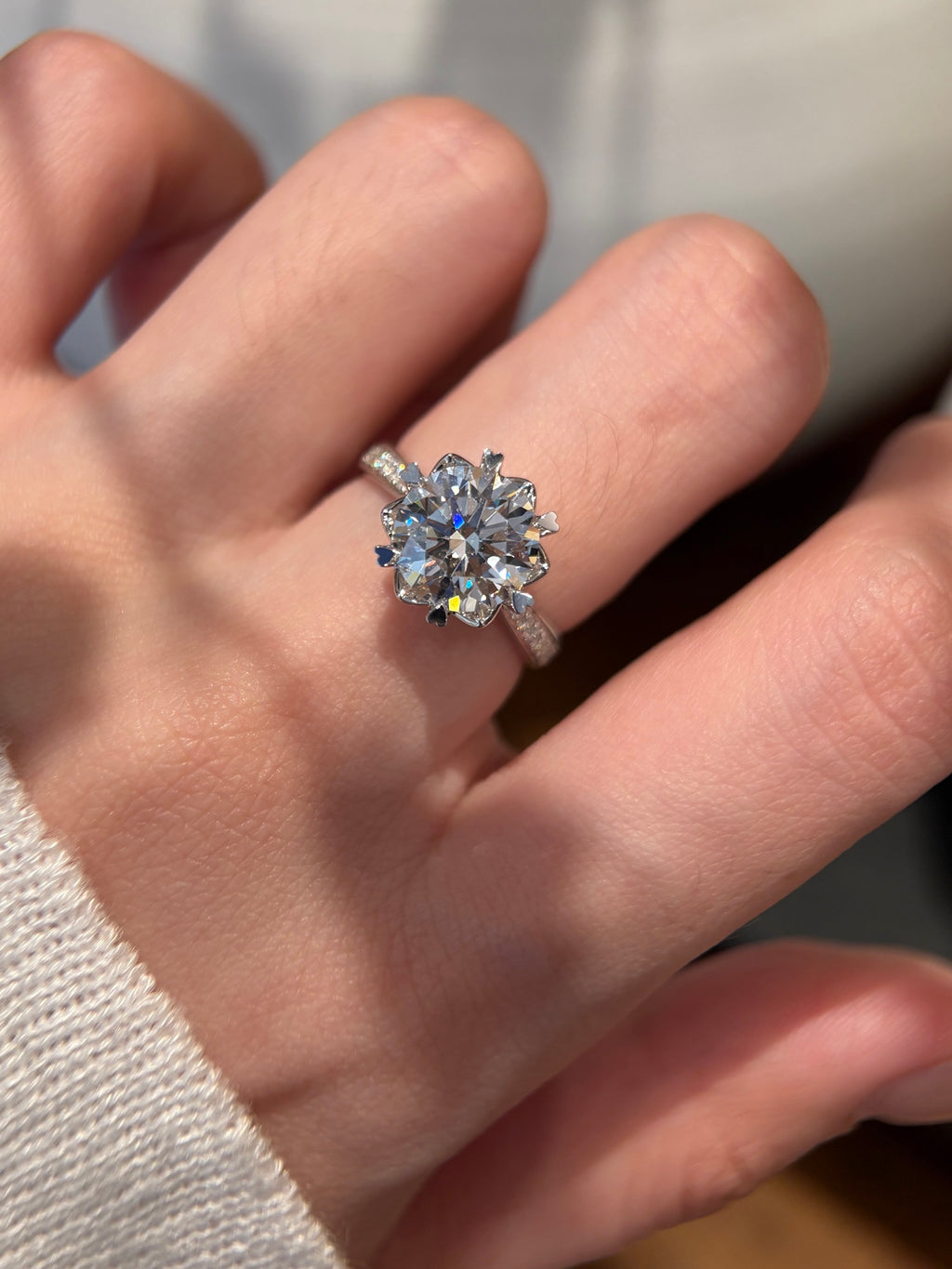 18K White Gold Lab-Grown Diamond Ring Main Stone D3.08ct Side Stones D0.177ct Total Weight 5.39g