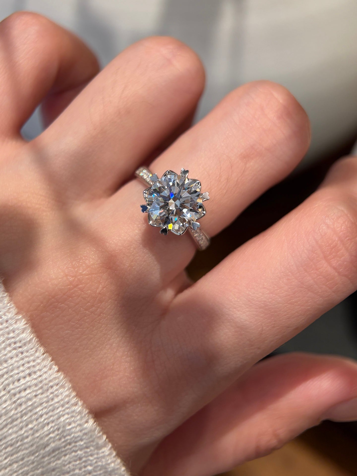 18K White Gold Lab-Grown Diamond Ring Main Stone D3.08ct Side Stones D0.177ct Total Weight 5.39g