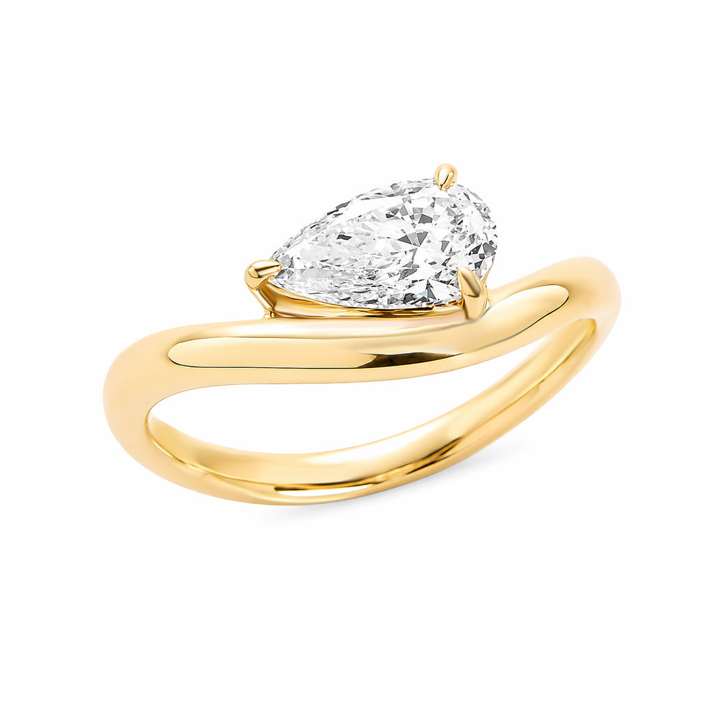 14K Yellow Gold Pear‑Cut Lab‑Grown Diamond Solitaire Ring with Curved V‑Shaped Shank