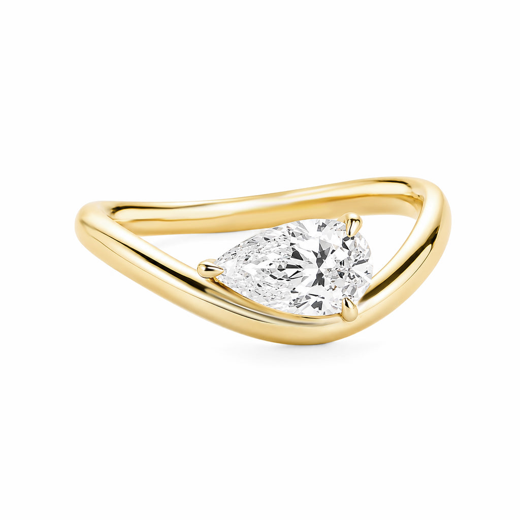 14K Yellow Gold Pear‑Cut Lab‑Grown Diamond Solitaire Ring with Curved V‑Shaped Shank