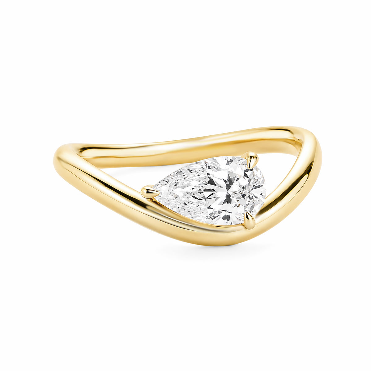 14K Yellow Gold Pear‑Cut Lab‑Grown Diamond Solitaire Ring with Curved V‑Shaped Shank