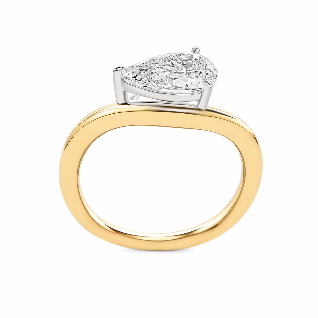 14K Yellow Gold Pear‑Cut Lab‑Grown Diamond Solitaire Ring, Curved V‑Shank with White‑Gold Prongs Two‑Tone Setting