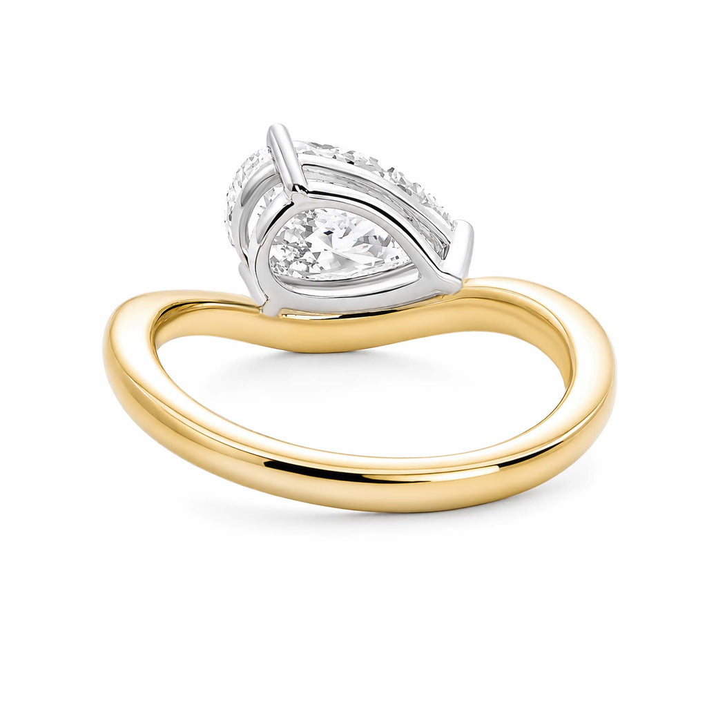 14K Yellow Gold Pear‑Cut Lab‑Grown Diamond Solitaire Ring, Curved V‑Shank with White‑Gold Prongs Two‑Tone Setting